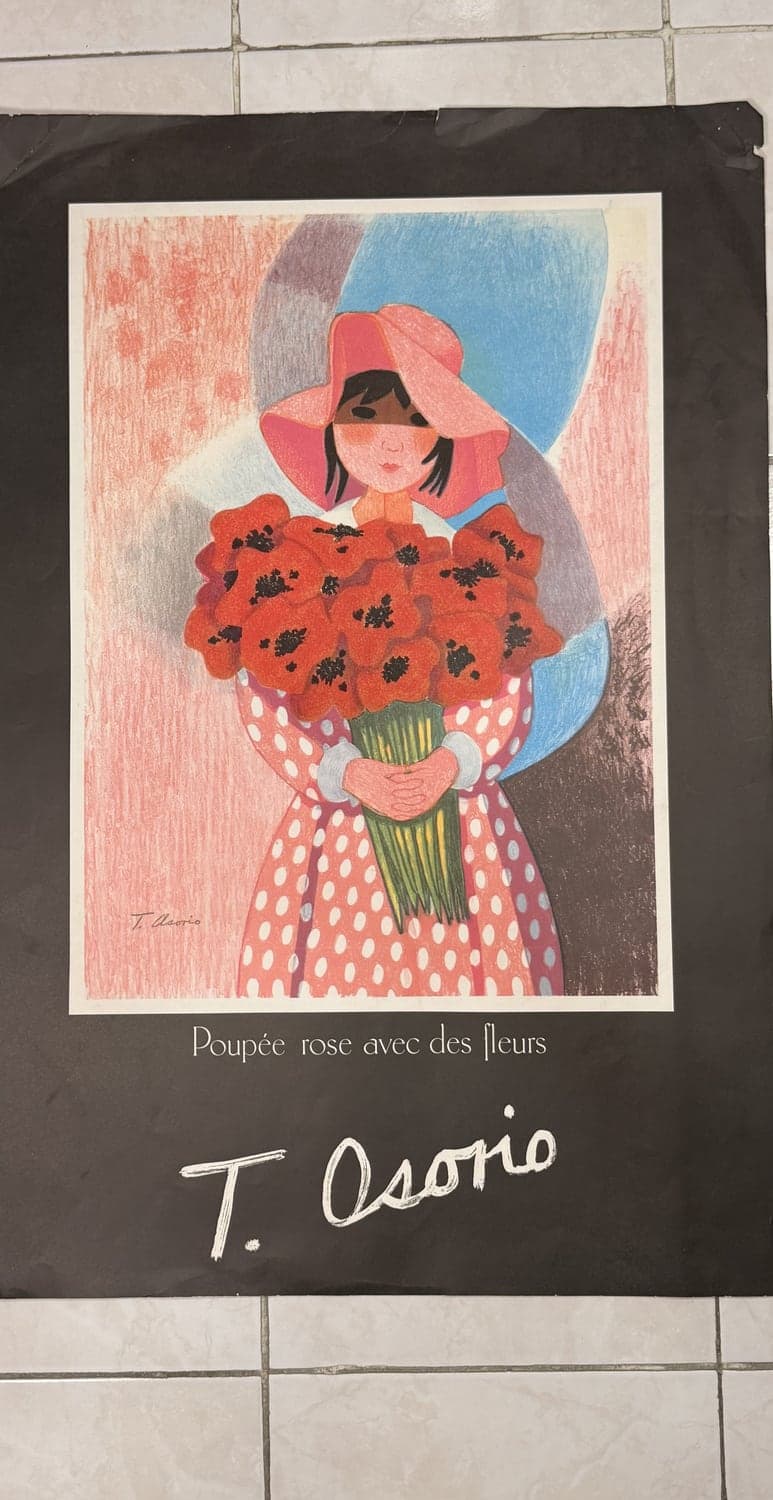 Poupée rose avec des fleurs — Trinidad Osorio